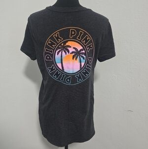 Victoria Secret PINK Kinder To The Planet T-shirt Medium